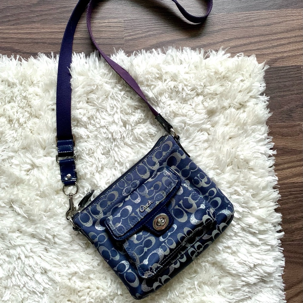 Navy blue Coach crossbody bag